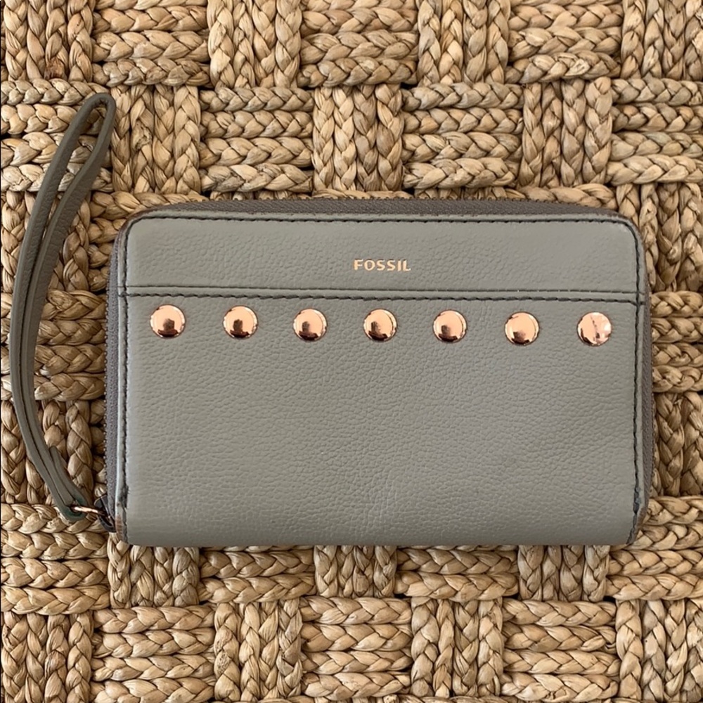 Fossil JORI RFID Tech Wallet Wristlet Taupe